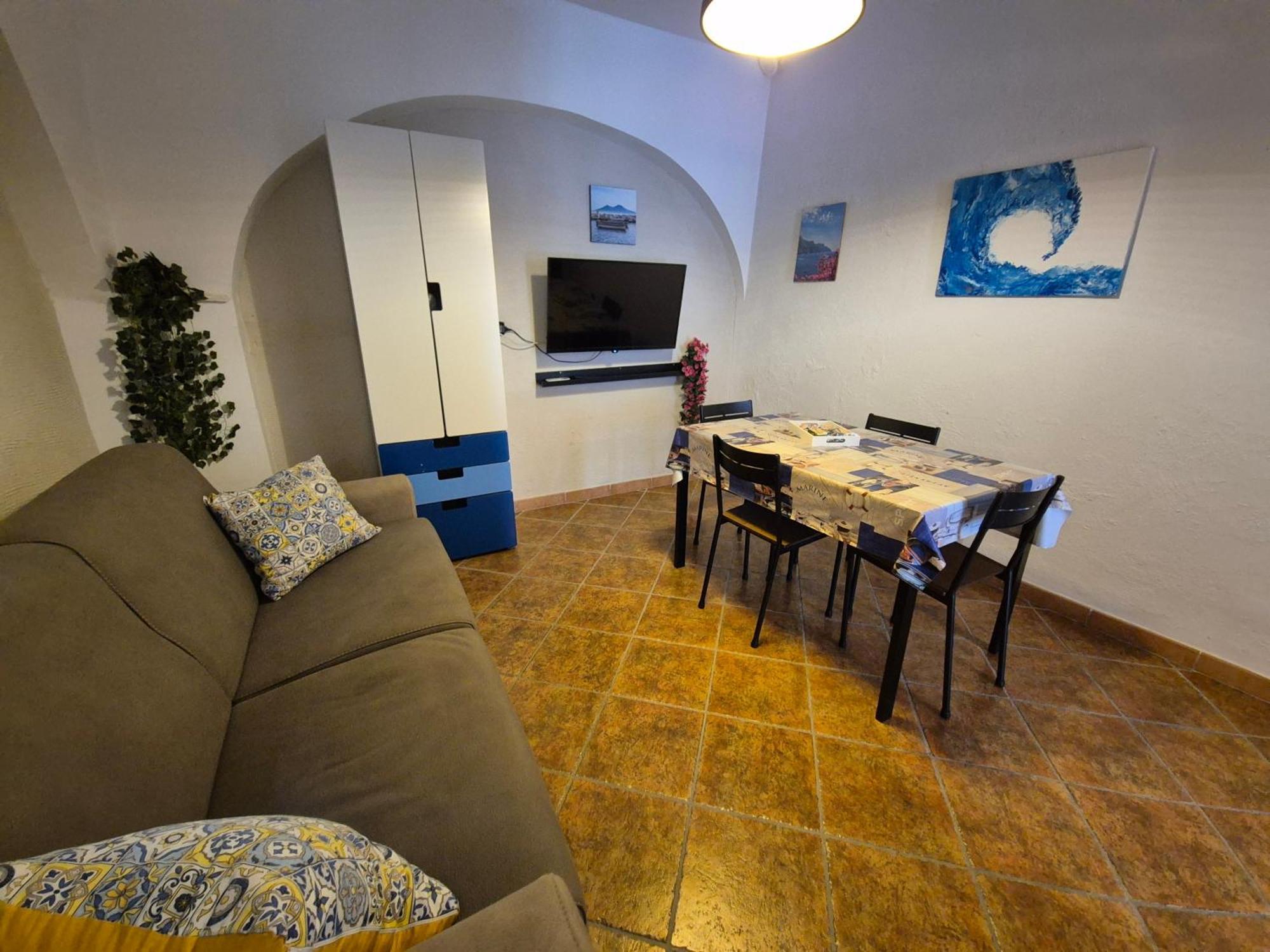 Casa Vacanze Smeralda Amalfi Coast Vietri sul Mare Exterior photo